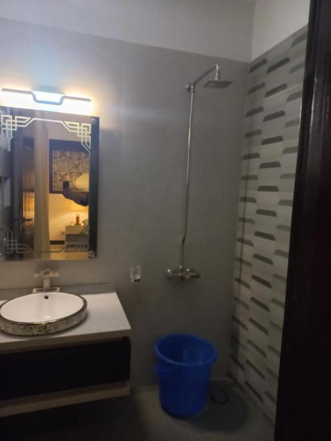 B&B Mumtaz City Islamabad Exteriör bild