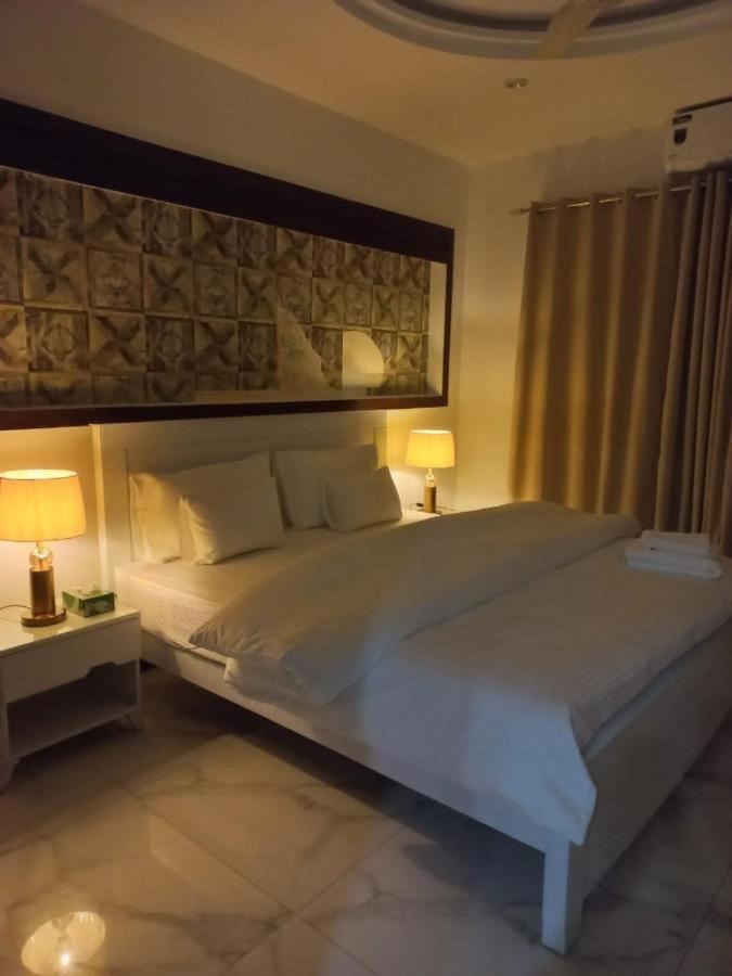 B&B Mumtaz City Islamabad Exteriör bild