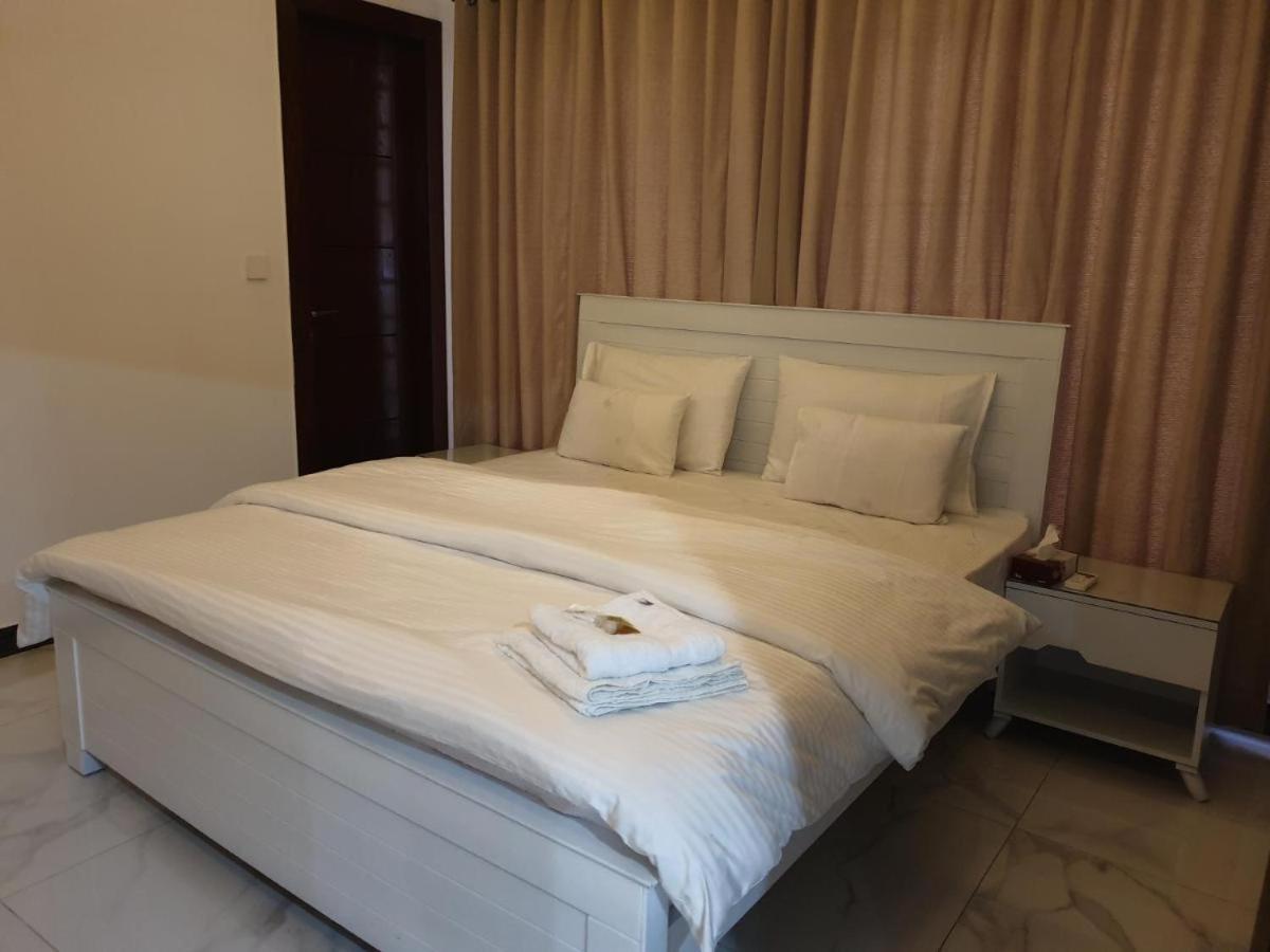 B&B Mumtaz City Islamabad Exteriör bild